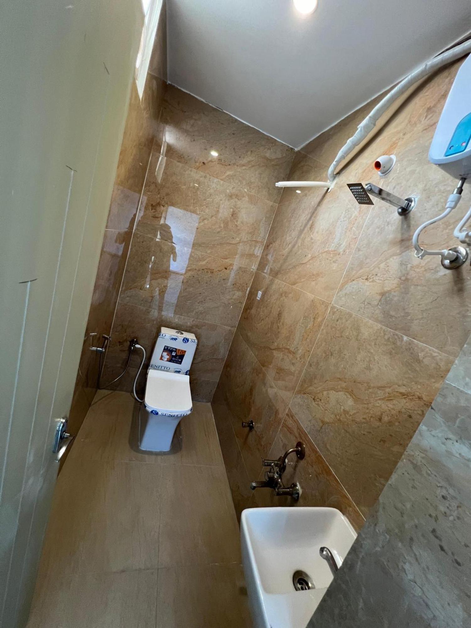 Snr Venus Hotels Tirupati Exterior photo